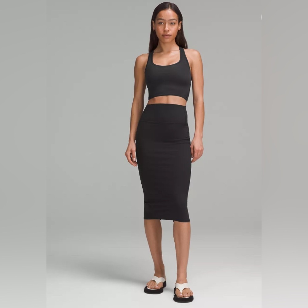 Lululemon Nulu Slim-Fit High-Rise Skirt Size 4 Black